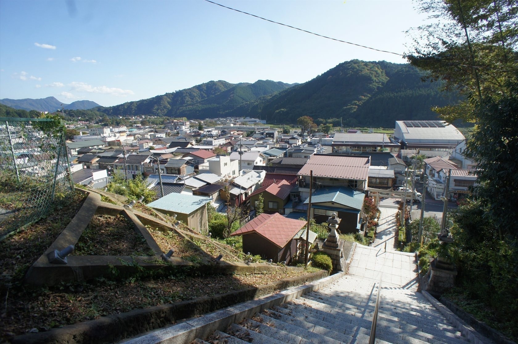 茨城・大子町。レトロ商店街大子デパート。中心商店街の活性化・地方創生。百段階段からの眺め。