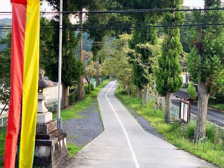 茨城・大子 十二所神社参道