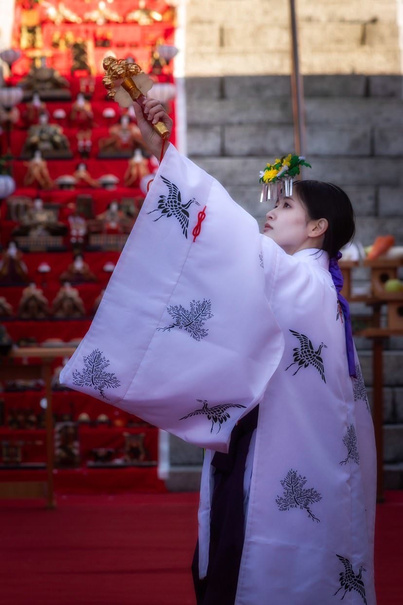 百段階段でひなまつり 浦安の舞